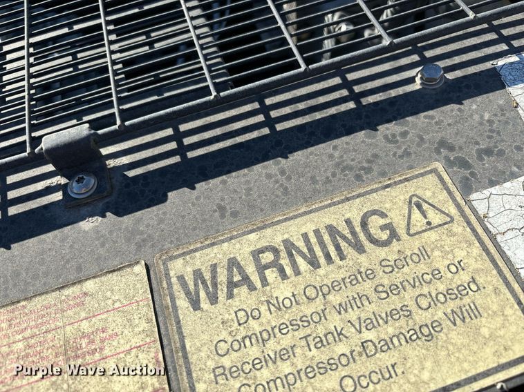 image for item EI4054 2010 Hackney Spectrum TS refrigerated van trailer