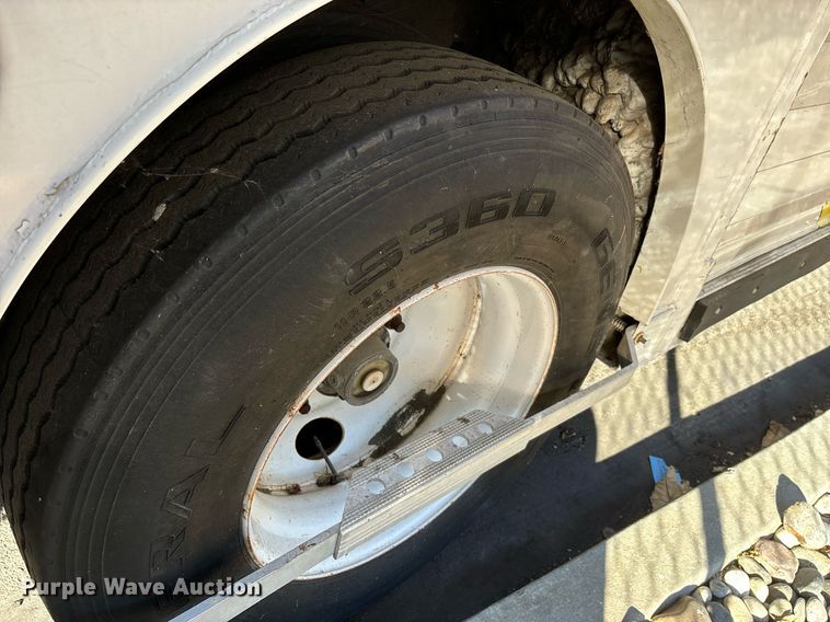 image for item EI4054 2010 Hackney Spectrum TS refrigerated van trailer