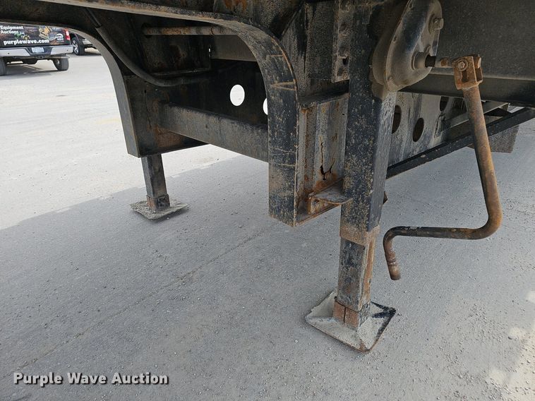 image for item IO9977 2001 Transcraft Eagle drop deck equipment trailer