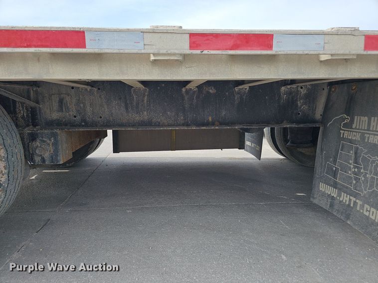 image for item IO9977 2001 Transcraft Eagle drop deck equipment trailer