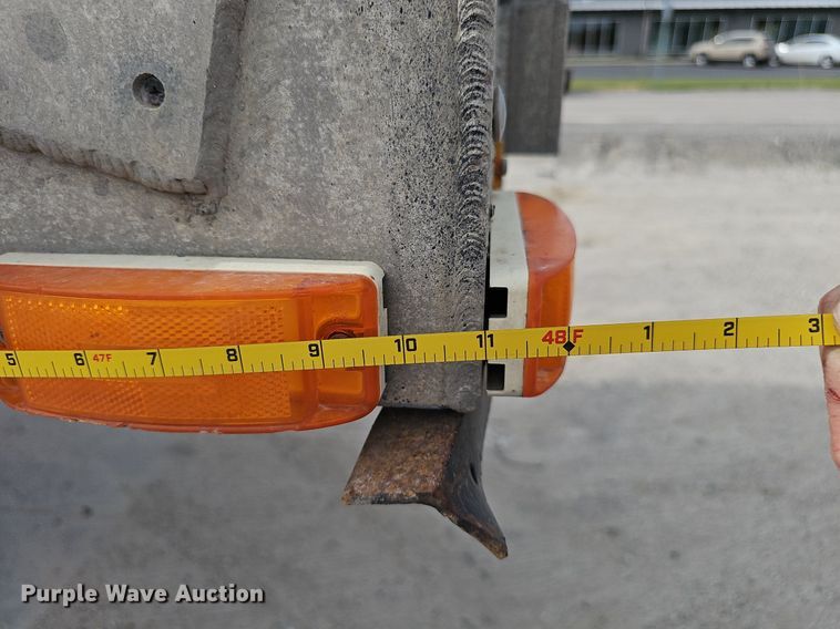 image for item IO9977 2001 Transcraft Eagle drop deck equipment trailer