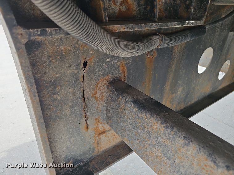 image for item IO9977 2001 Transcraft Eagle drop deck equipment trailer