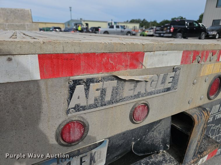 image for item IO9977 2001 Transcraft Eagle drop deck equipment trailer