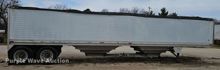 image for item OJ9263 2002 Wilson Hopper Trailer grain trailer
