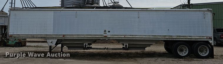 image for item OJ9263 2002 Wilson Hopper Trailer grain trailer