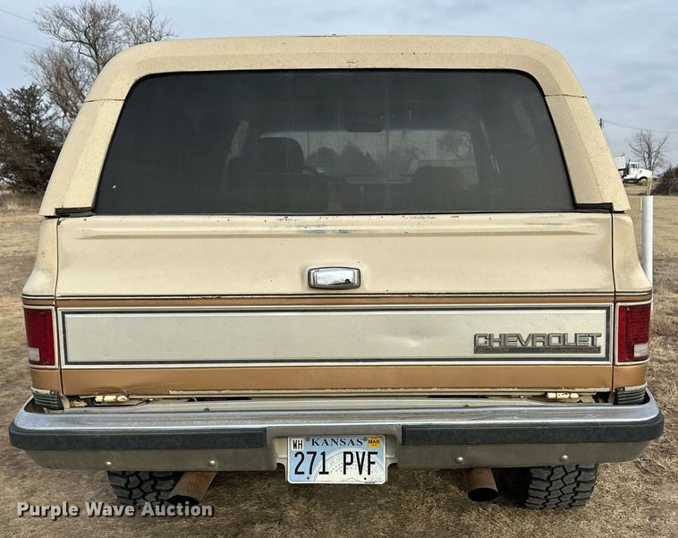 image for item DL0489 1990 Chevrolet Blazer SUV