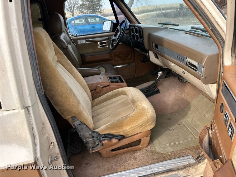 image for item DL0489 1990 Chevrolet Blazer SUV