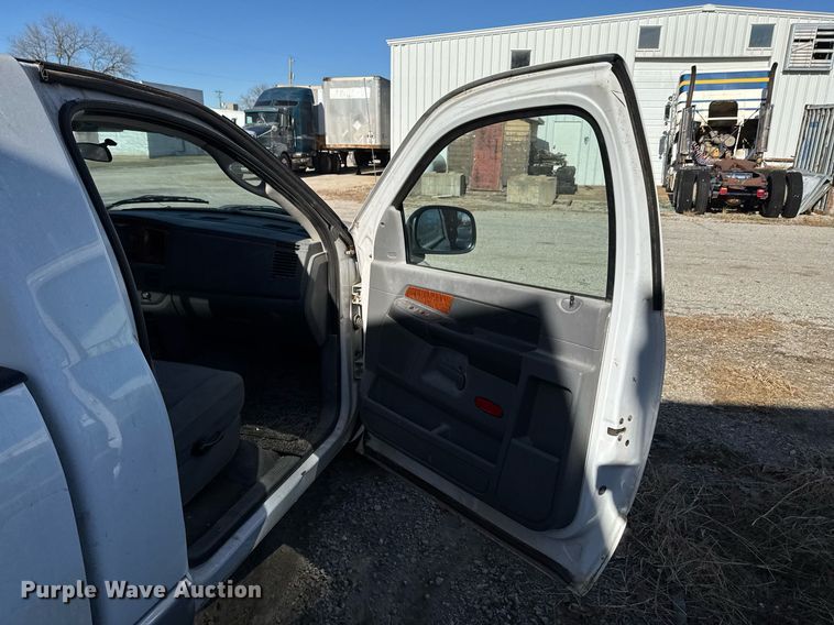 image for item DO0052 2006 Dodge Ram 1500 pickup truck