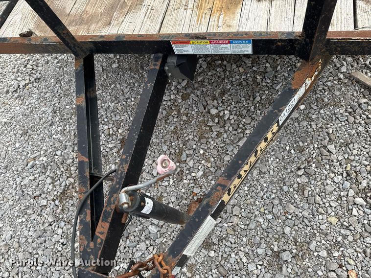 image for item DO0074 2016 Lamar utility trailer