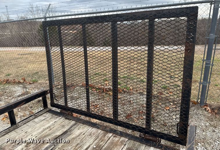 image for item DO0074 2016 Lamar utility trailer