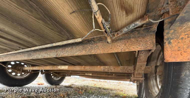 image for item DO0074 2016 Lamar utility trailer