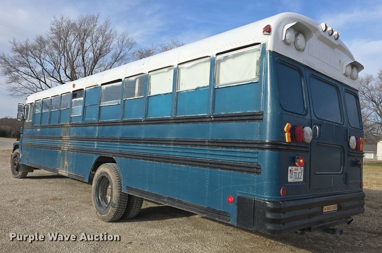 image for item DO7740 1999 Freightliner  FS65 bus