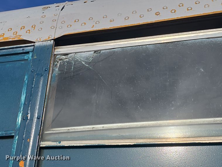 image for item DO7740 1999 Freightliner  FS65 bus