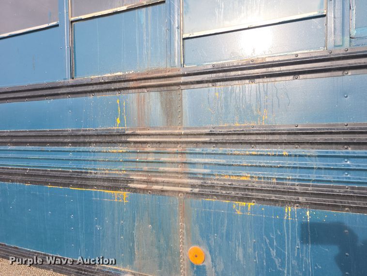 image for item DO7740 1999 Freightliner  FS65 bus