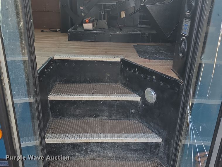 image for item DO7740 1999 Freightliner  FS65 bus