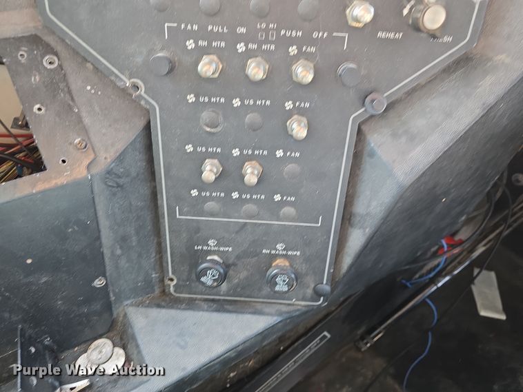 image for item DO7740 1999 Freightliner  FS65 bus