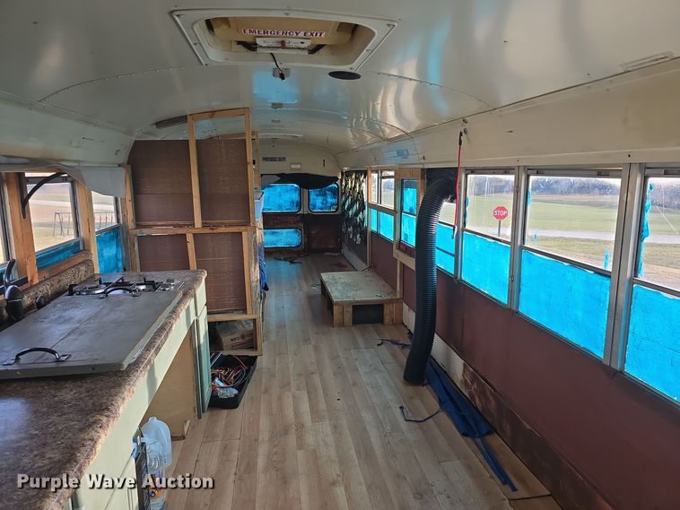 image for item DO7740 1999 Freightliner  FS65 bus