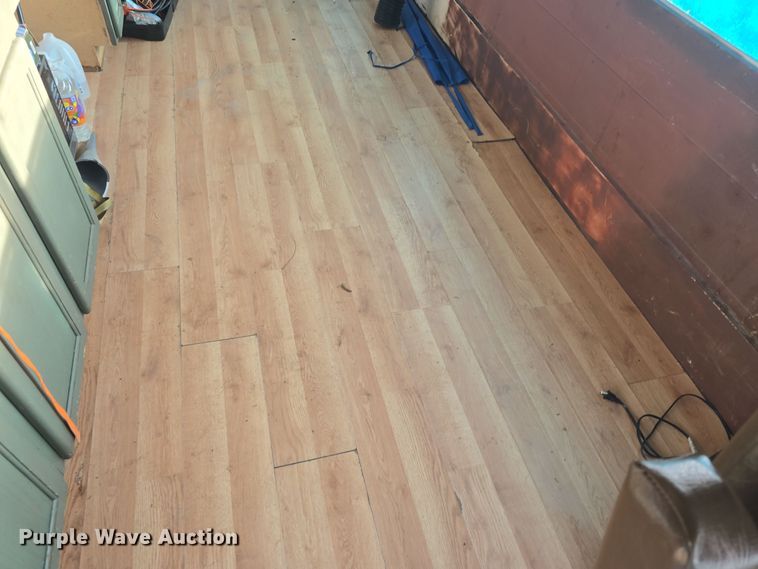 image for item DO7740 1999 Freightliner  FS65 bus