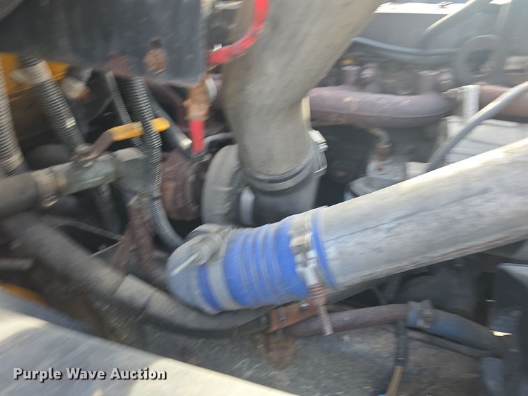 image for item DO7740 1999 Freightliner  FS65 bus