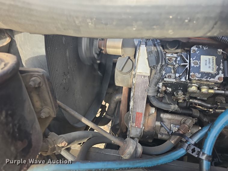 image for item DO7740 1999 Freightliner  FS65 bus