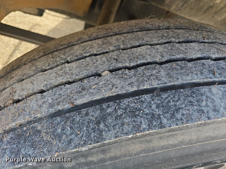 image for item DO7740 1999 Freightliner  FS65 bus