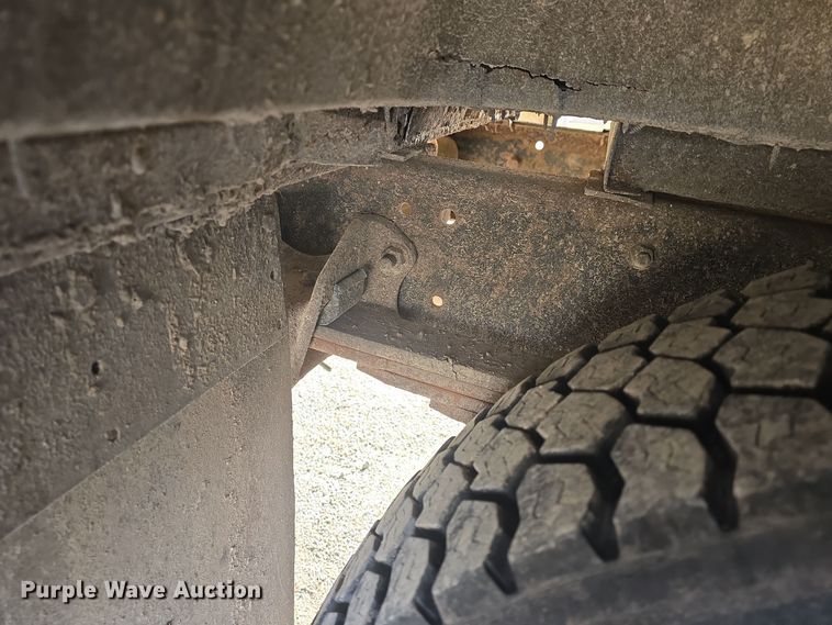 image for item DO7740 1999 Freightliner  FS65 bus