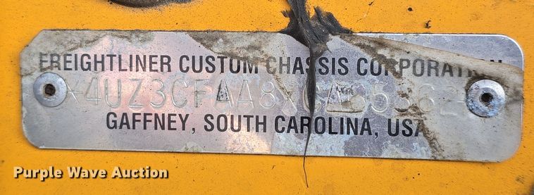 image for item DO7740 1999 Freightliner  FS65 bus