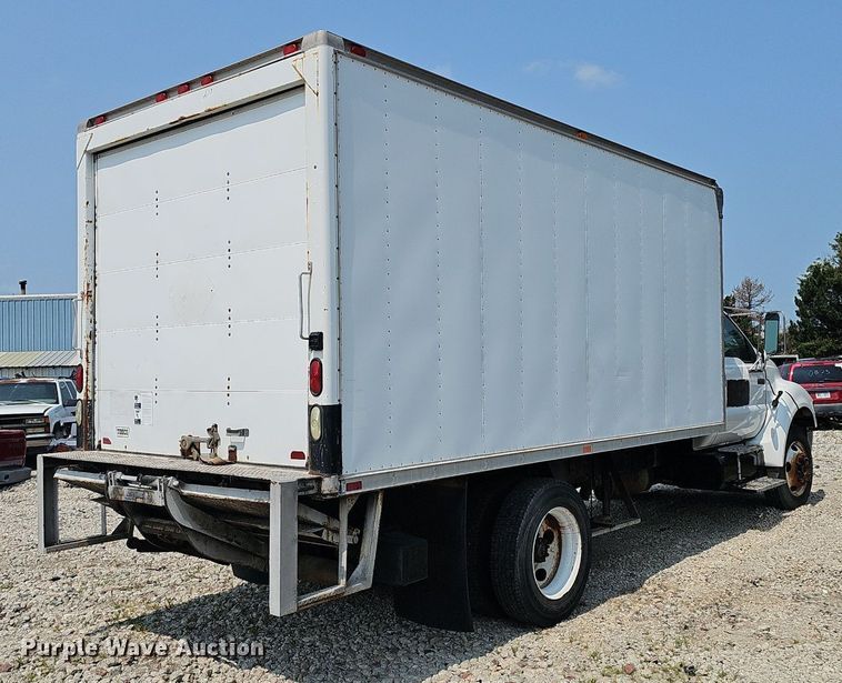 image for item DP6595 2005 Ford F750 Super Duty XL box truck