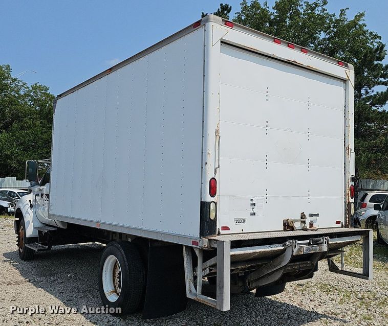 image for item DP6595 2005 Ford F750 Super Duty XL box truck