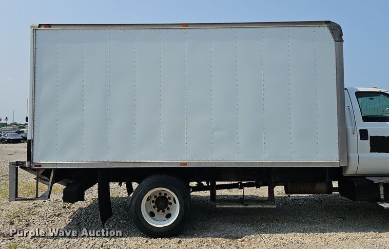 image for item DP6595 2005 Ford F750 Super Duty XL box truck