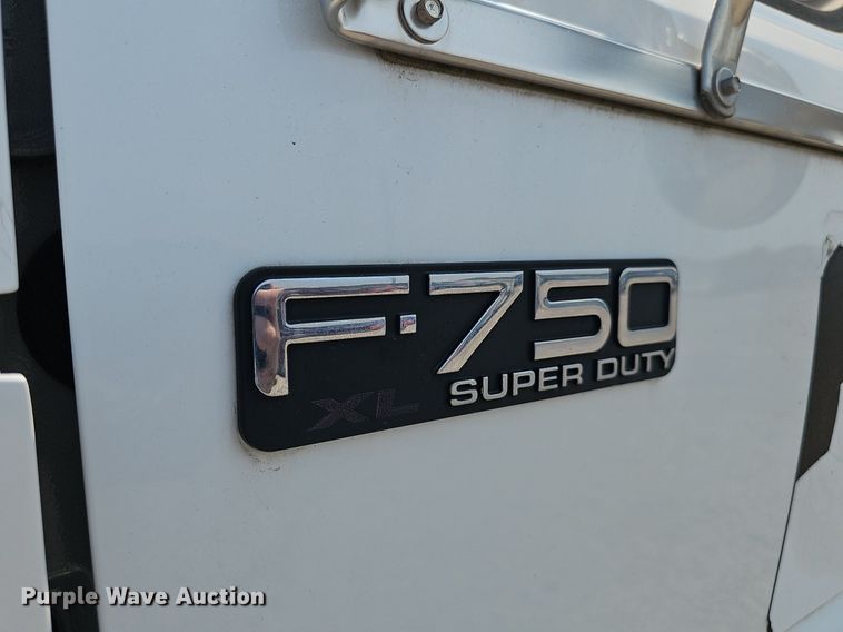 image for item DP6595 2005 Ford F750 Super Duty XL box truck