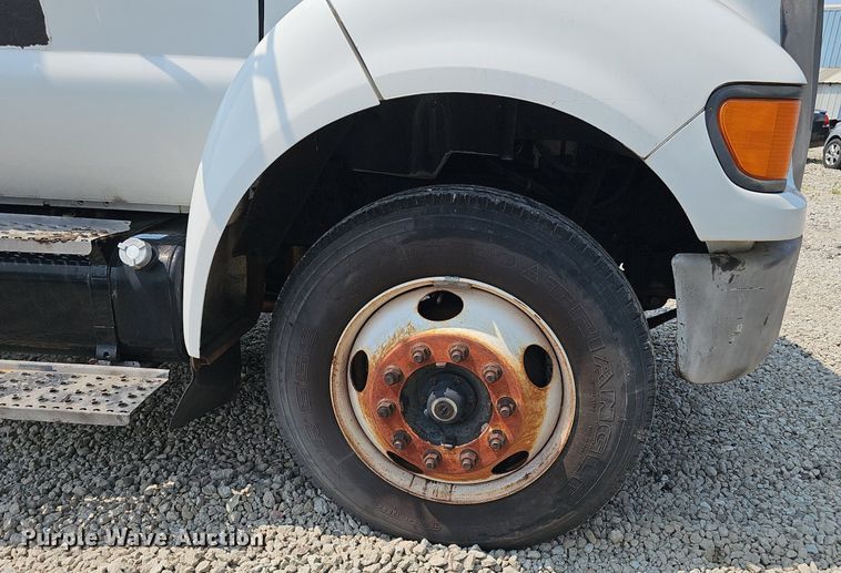 image for item DP6595 2005 Ford F750 Super Duty XL box truck