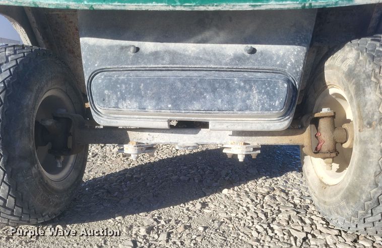image for item DQ3857 EZ-GO G499 golf cart