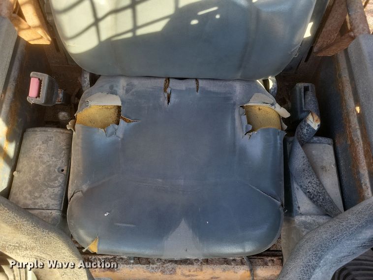 image for item DQ3862 Case 85XT skid steer loader