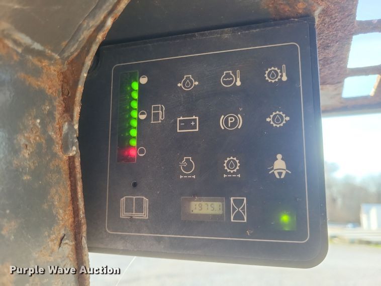 image for item DQ3862 Case 85XT skid steer loader