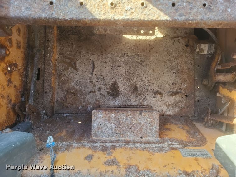 image for item DQ3862 Case 85XT skid steer loader