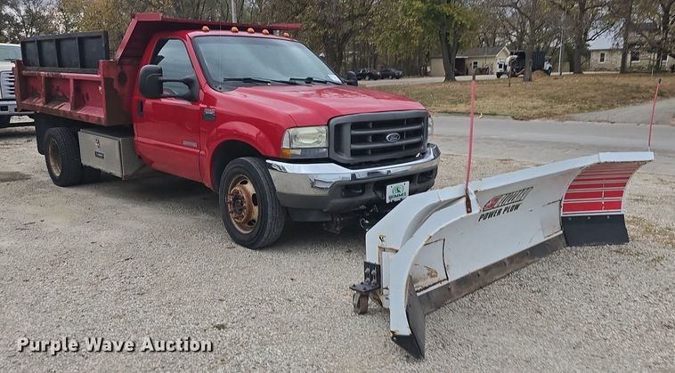 image for item DQ5288 2004 Ford F550 Super Duty XL dump truck