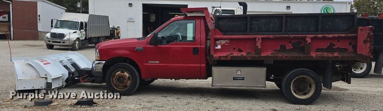 image for item DQ5288 2004 Ford F550 Super Duty XL dump truck
