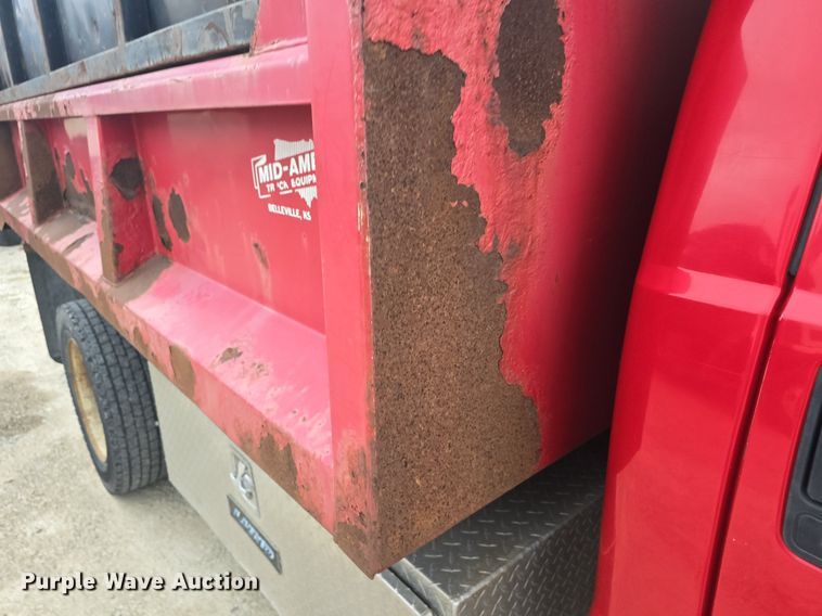 image for item DQ5288 2004 Ford F550 Super Duty XL dump truck