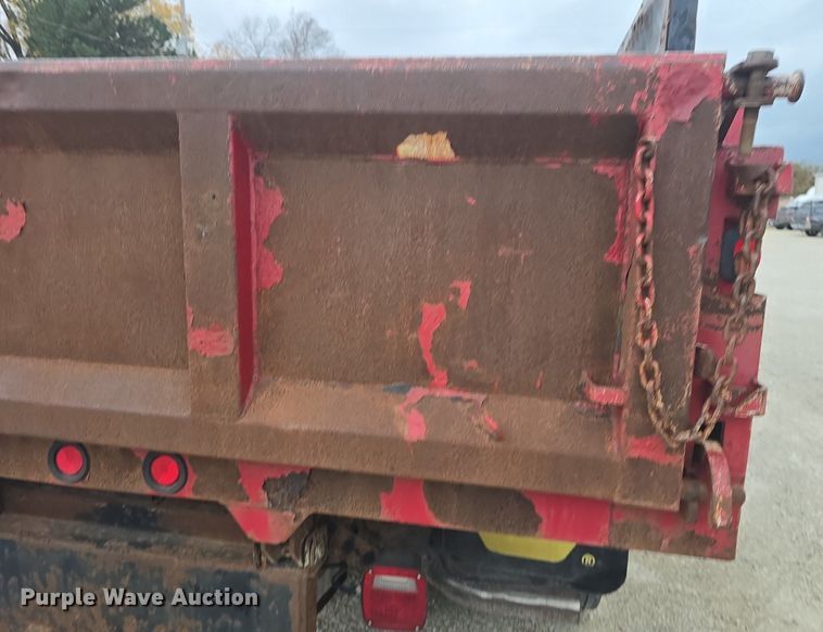 image for item DQ5288 2004 Ford F550 Super Duty XL dump truck