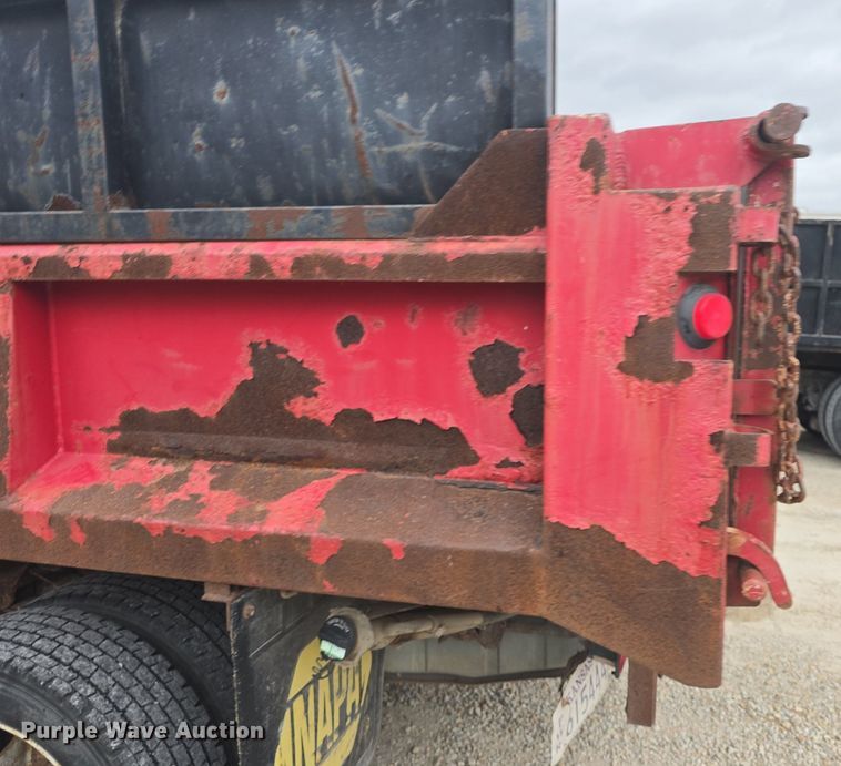 image for item DQ5288 2004 Ford F550 Super Duty XL dump truck