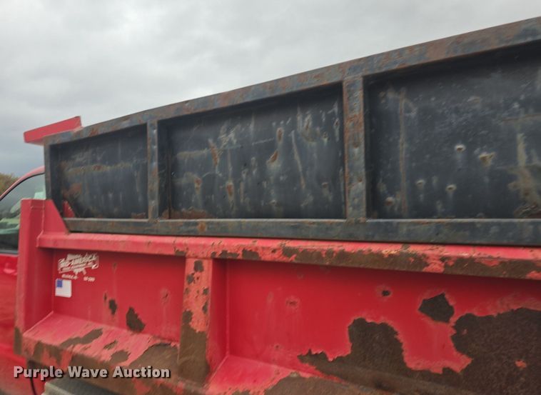 image for item DQ5288 2004 Ford F550 Super Duty XL dump truck