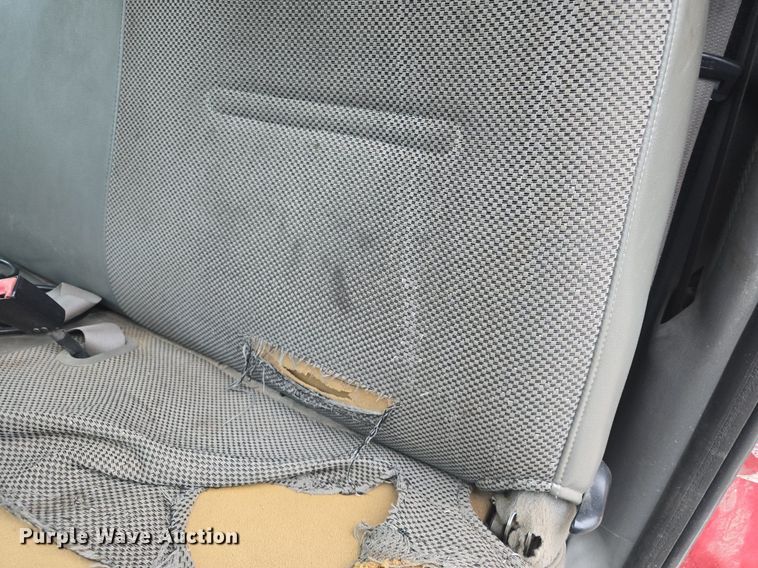 image for item DQ5288 2004 Ford F550 Super Duty XL dump truck