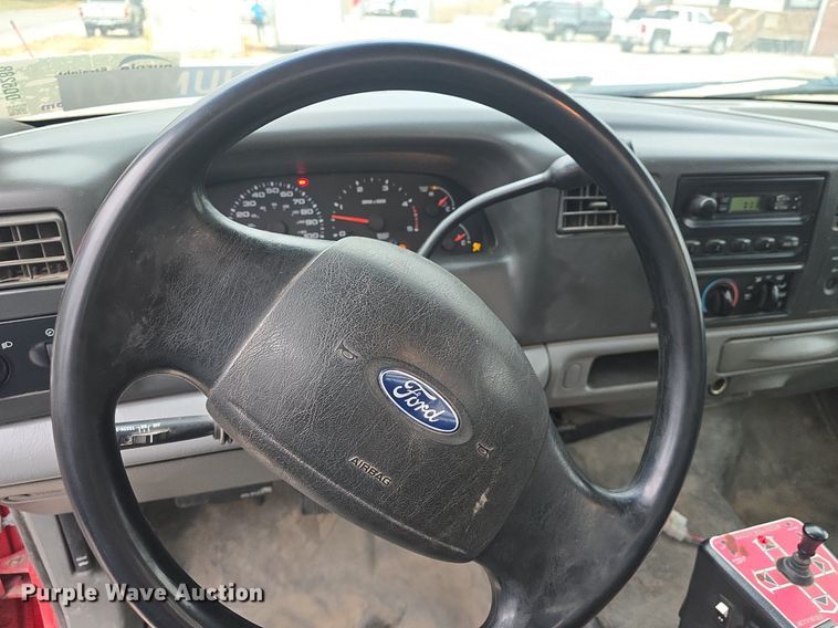 image for item DQ5288 2004 Ford F550 Super Duty XL dump truck