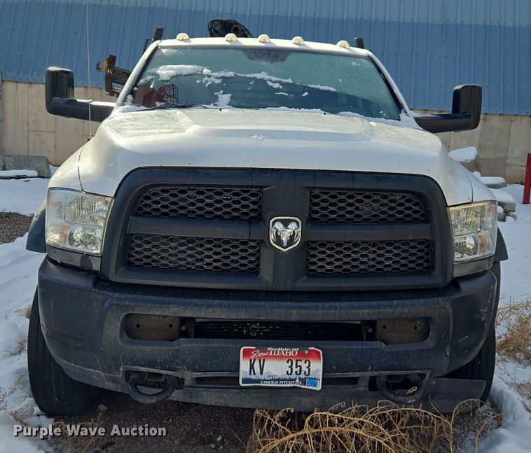 image for item DT7024 2014 Dodge Ram 4500HD flatbed truck