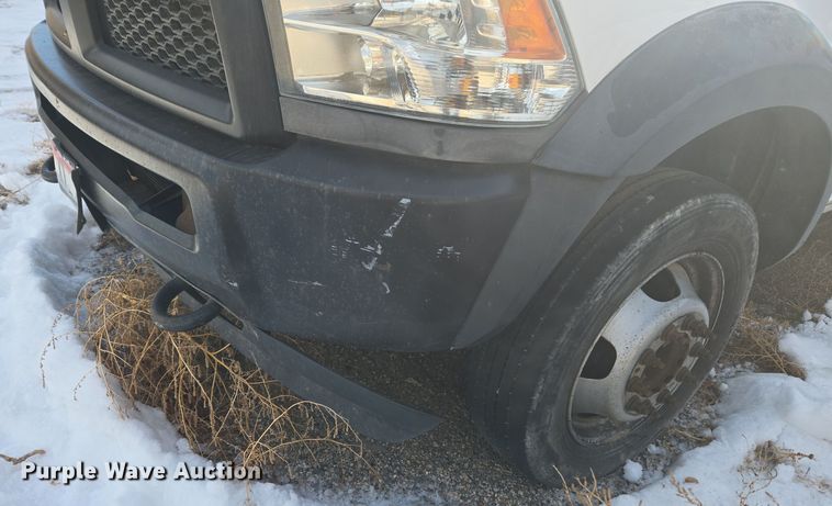 image for item DT7024 2014 Dodge Ram 4500HD flatbed truck