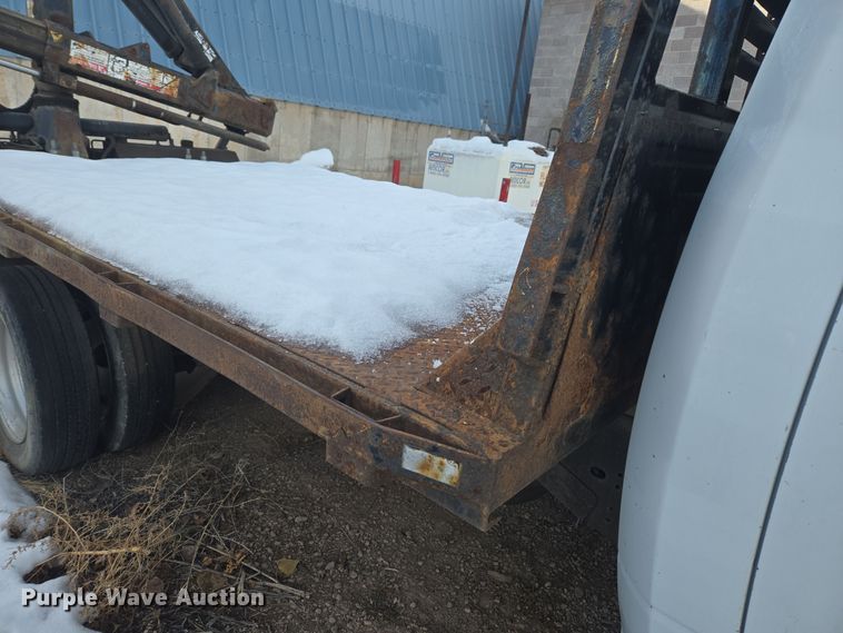 image for item DT7024 2014 Dodge Ram 4500HD flatbed truck