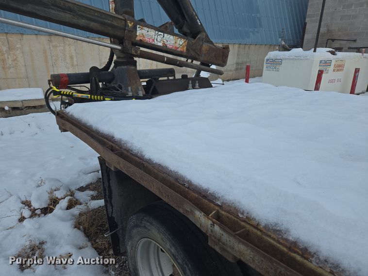 image for item DT7024 2014 Dodge Ram 4500HD flatbed truck