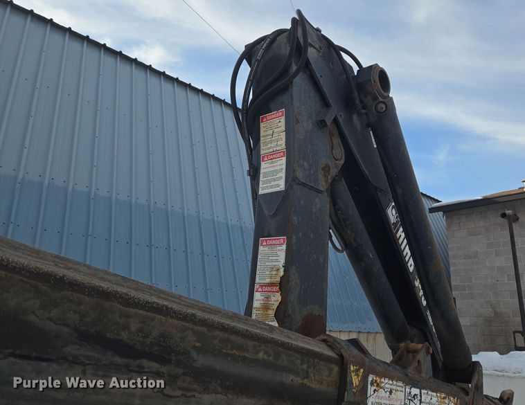 image for item DT7024 2014 Dodge Ram 4500HD flatbed truck