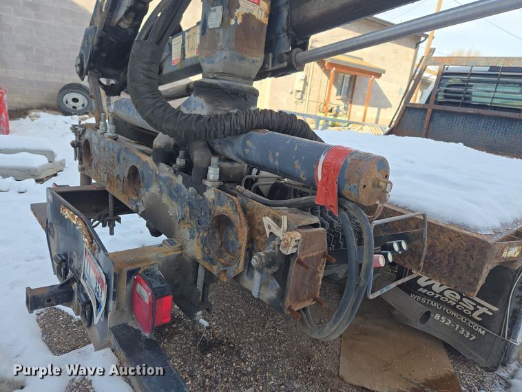 image for item DT7024 2014 Dodge Ram 4500HD flatbed truck